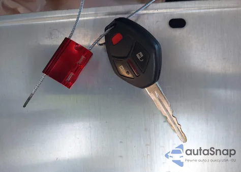 2015 Mitsubishi Outlander Es z USA, uszkodzony, nr VIN JA4AD2A33FZ001350